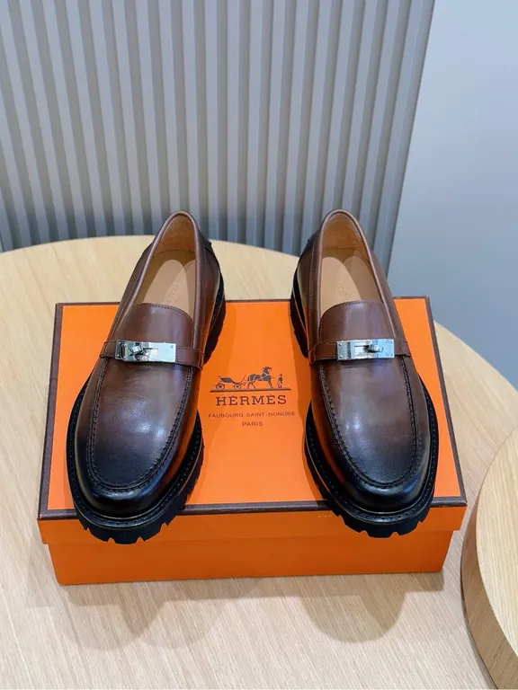 Hermes Shoe 